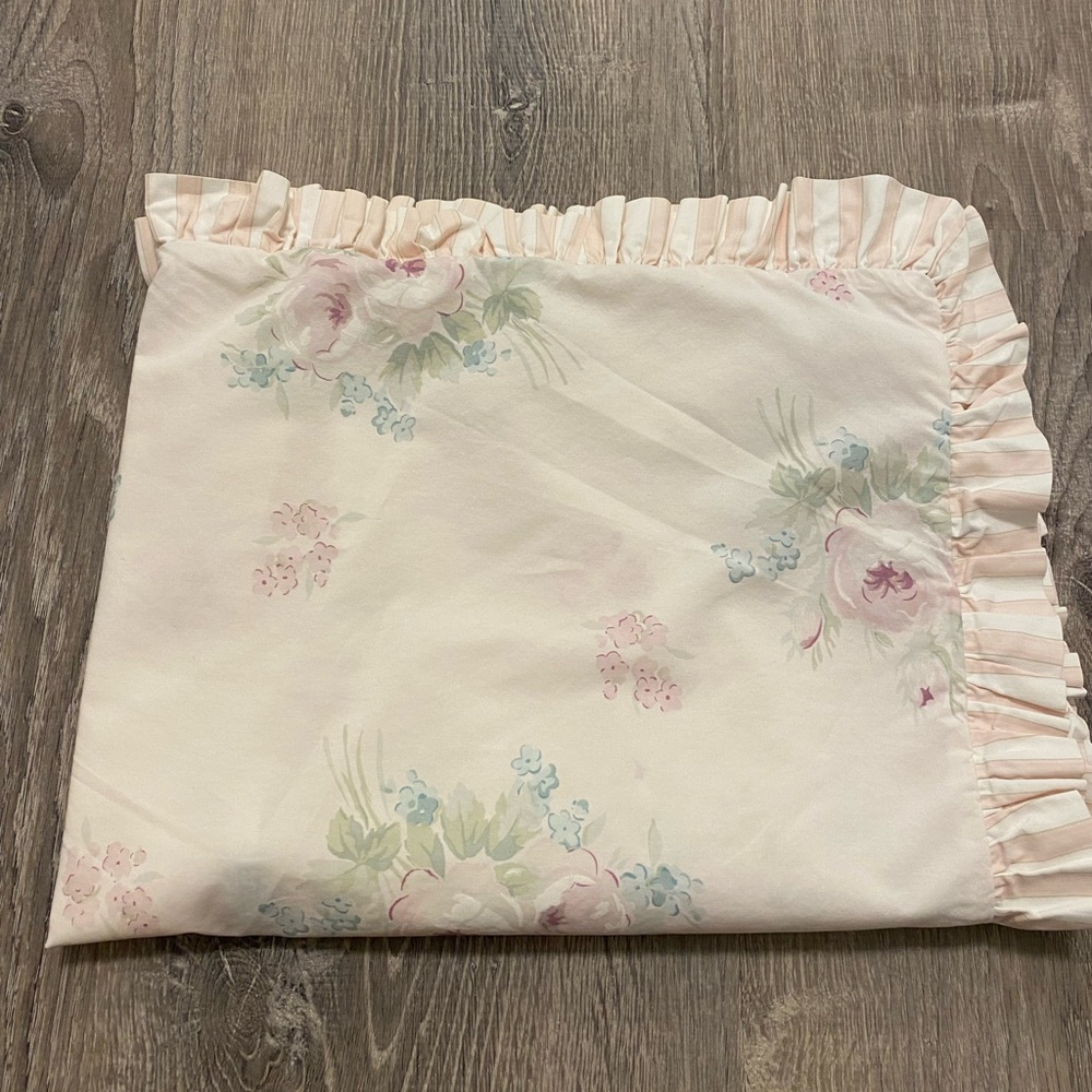 Simply Shabby Chic Kids Misty Rose Standard Pillow Sham + Twin Comforter set - Picture 7 of 16